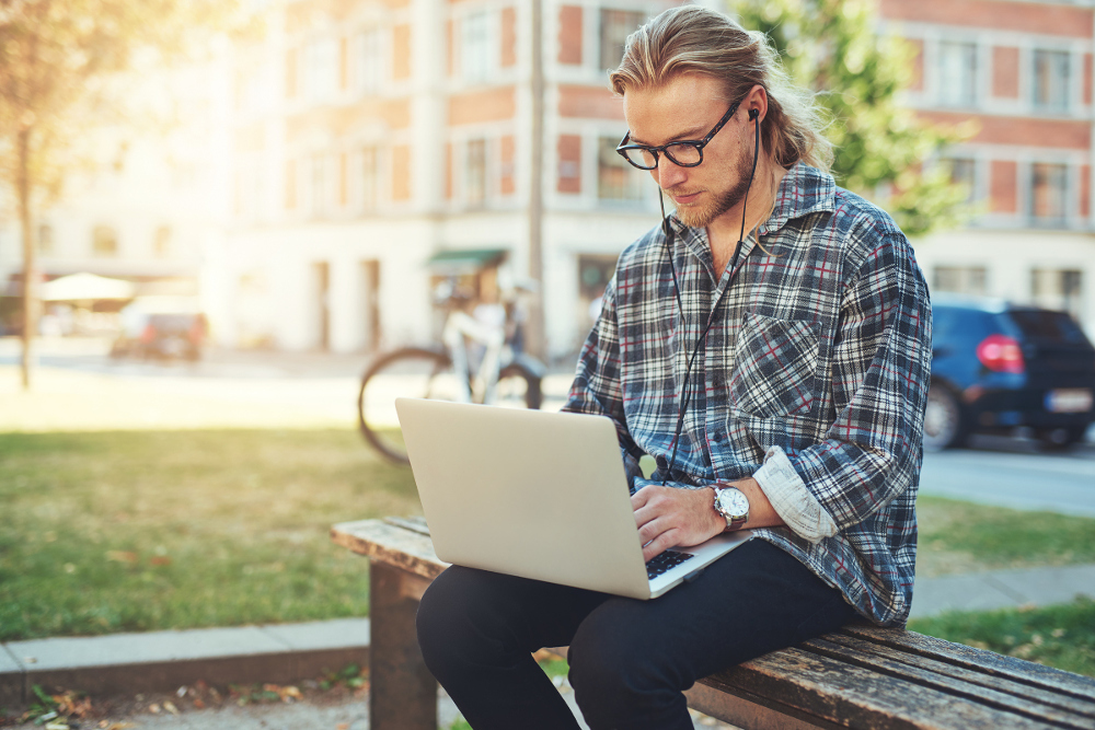 Laptopoutside