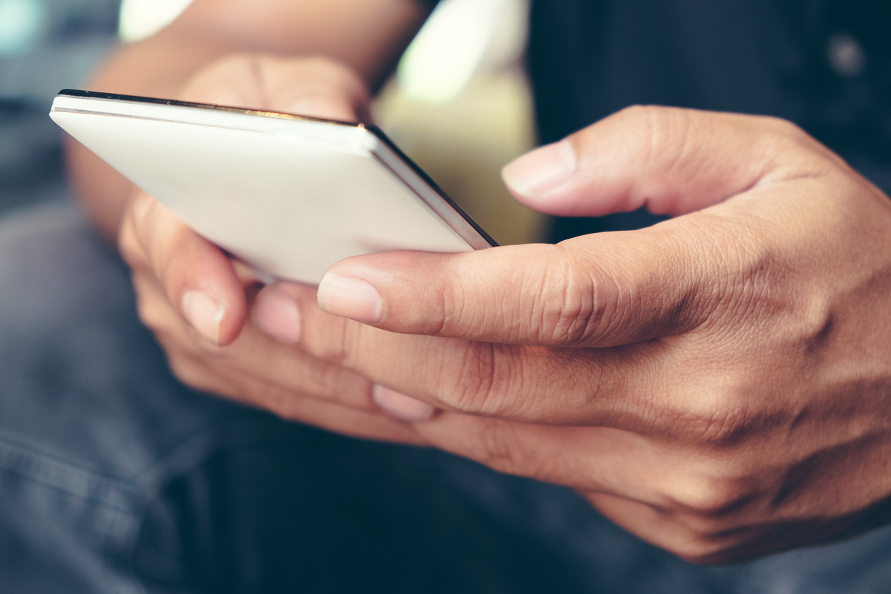 Man texting